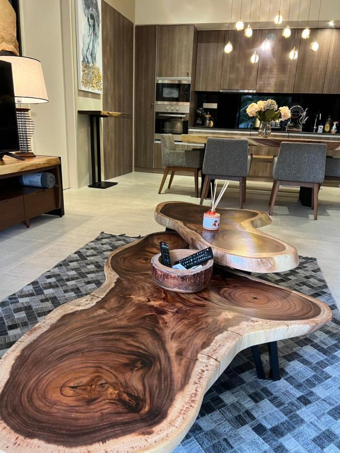 By The Sea Beachfront Designer Suites Penang - Managed By Art Of Tree Batu Ferringhi Eksteriør billede