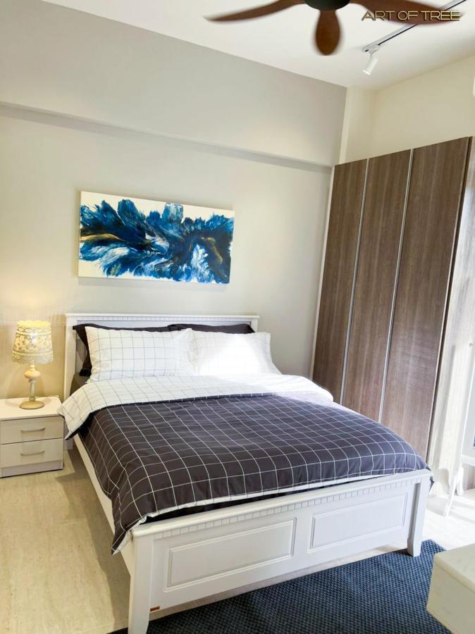 By The Sea Beachfront Designer Suites Penang - Managed By Art Of Tree Batu Ferringhi Eksteriør billede