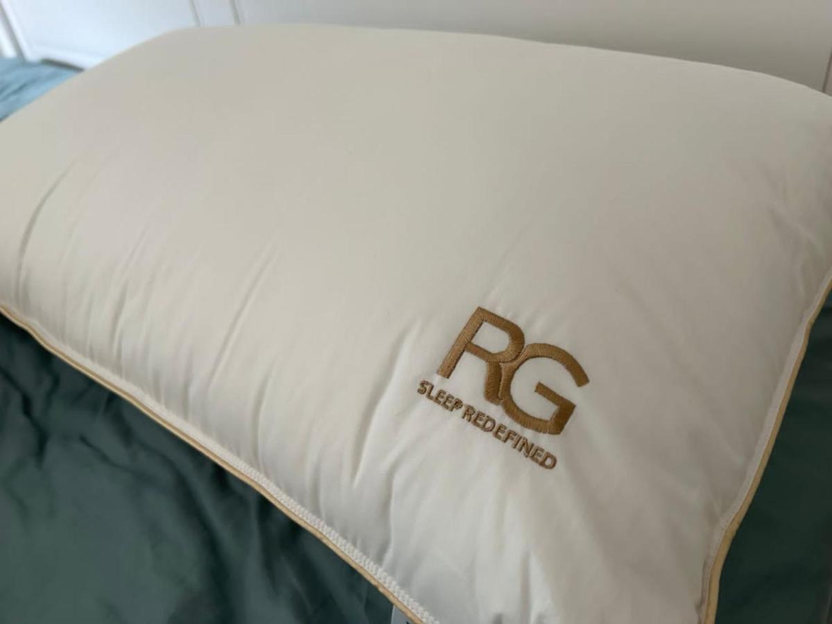 By The Sea Beachfront Designer Suites Penang - Managed By Art Of Tree Batu Ferringhi Eksteriør billede